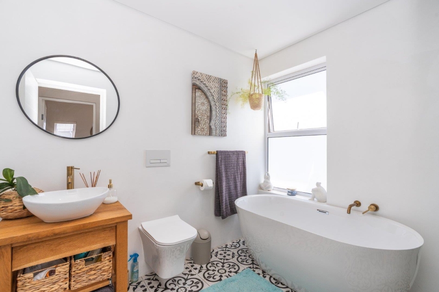 3 Bedroom Property for Sale in Somerset Lakes Western Cape